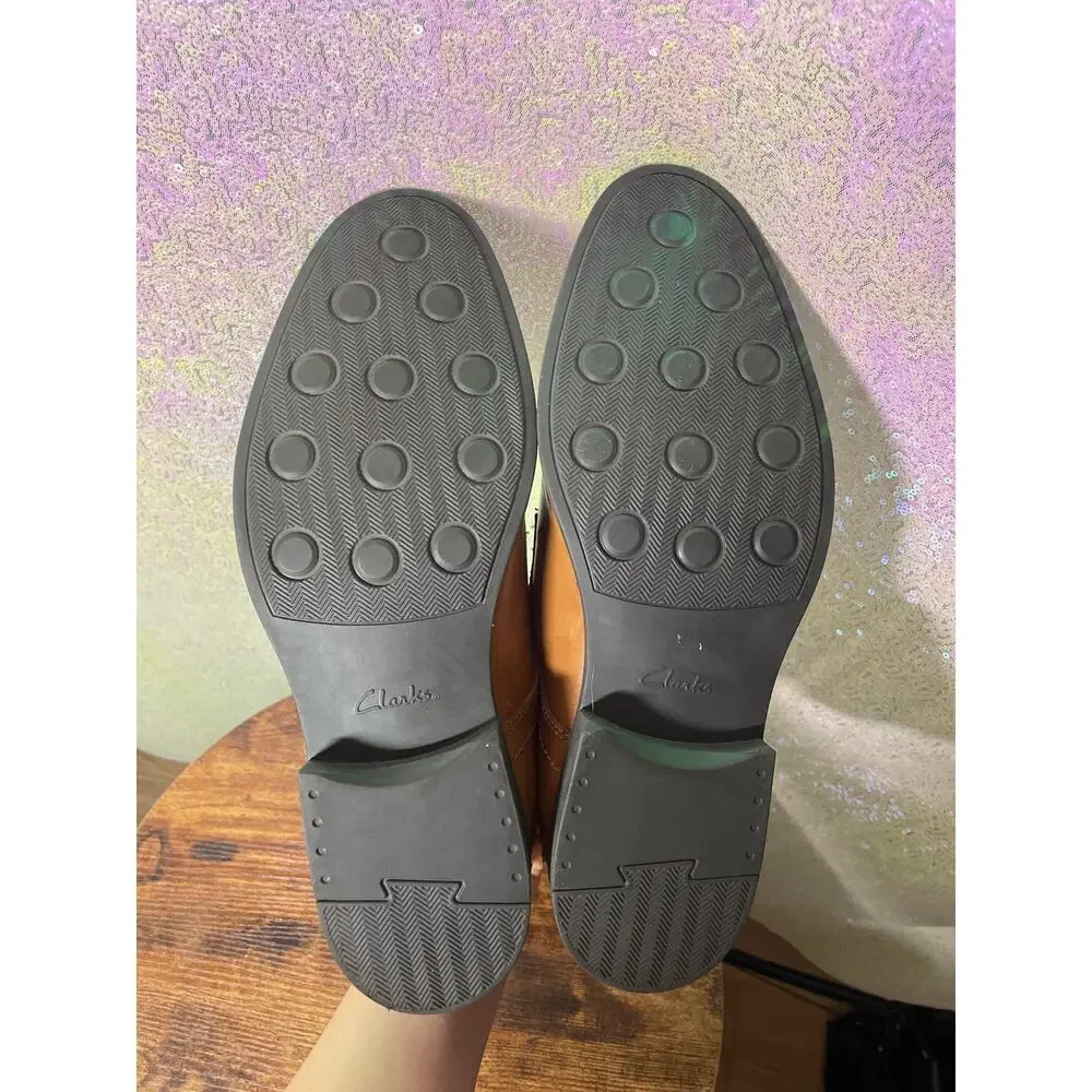 Clarks whiddon plain